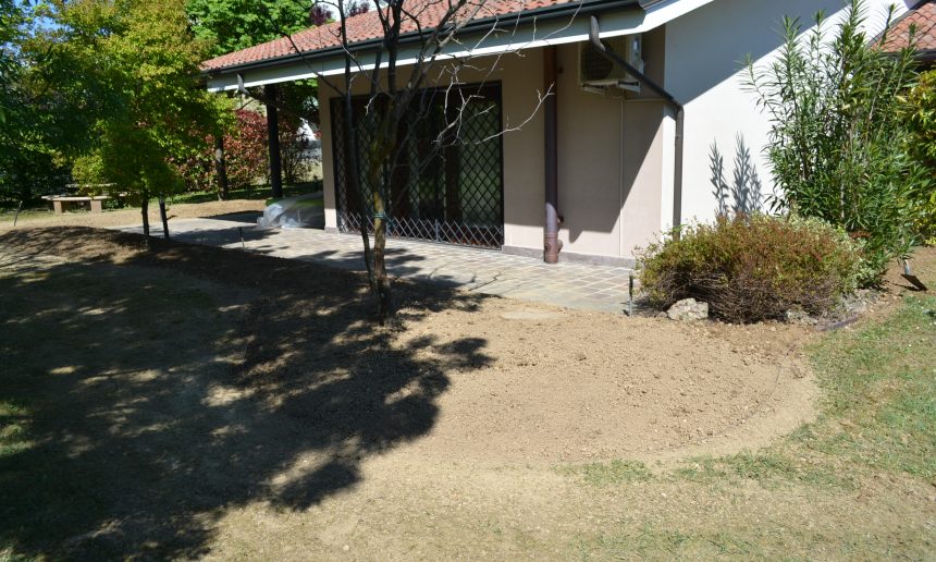 immagine realizzazione aiuola di erbacee perenni